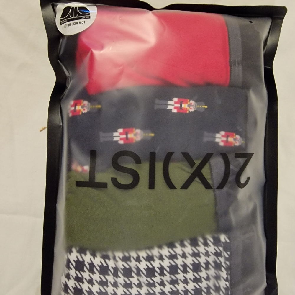 2xist Cotton Stretch No Show Brief 3+1 Bonus Pack Nutcracker Solid Christmas - Picture 6 of 8